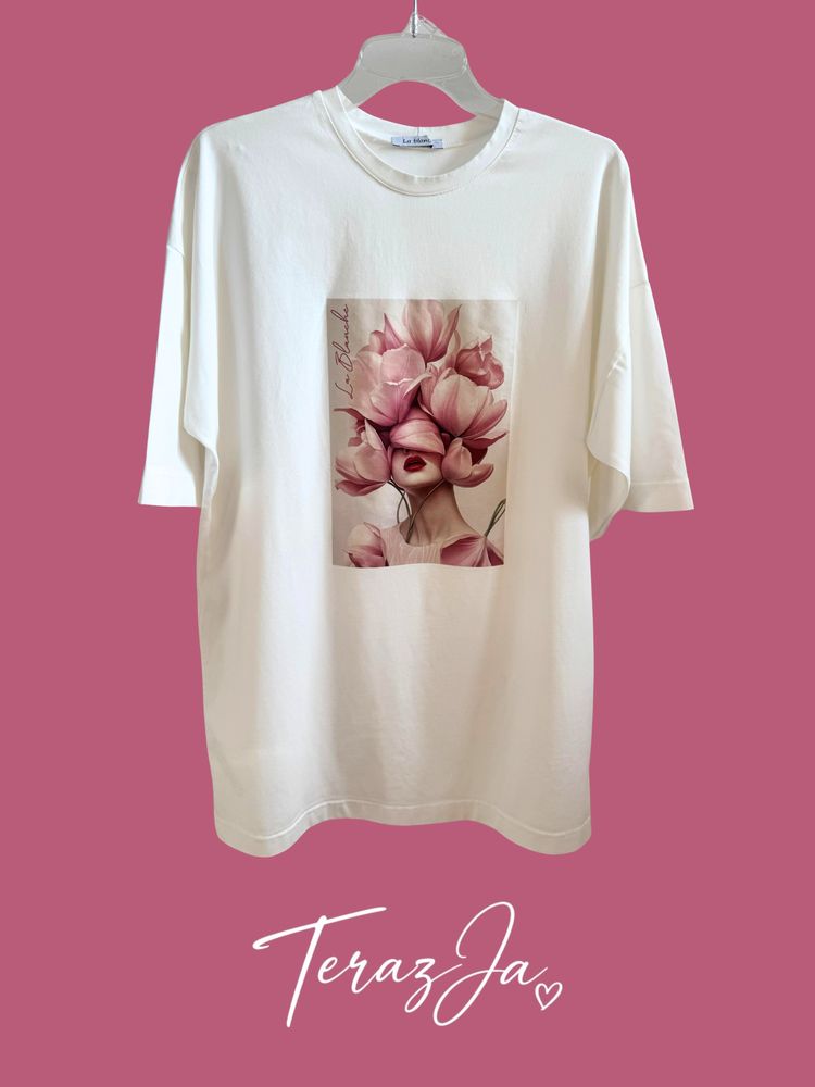 T-shirt Głowa w kwiatach - biała koszulka (różowy nadruk)