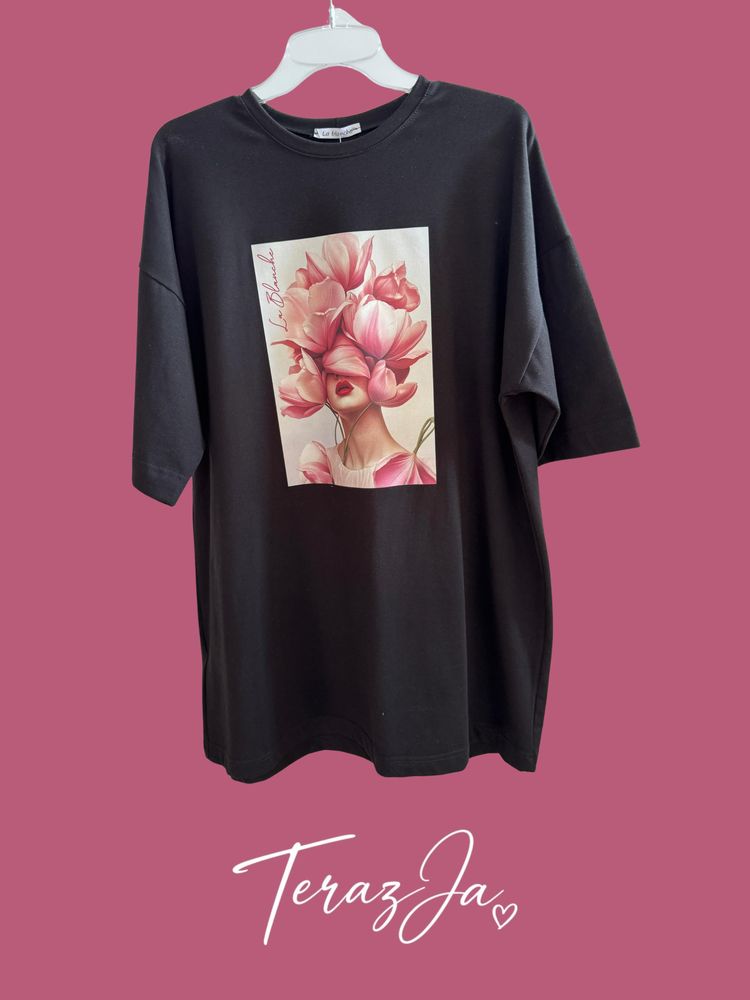 T-shirt Głowa w kwiatach - czarna koszulka (różowy nadruk)